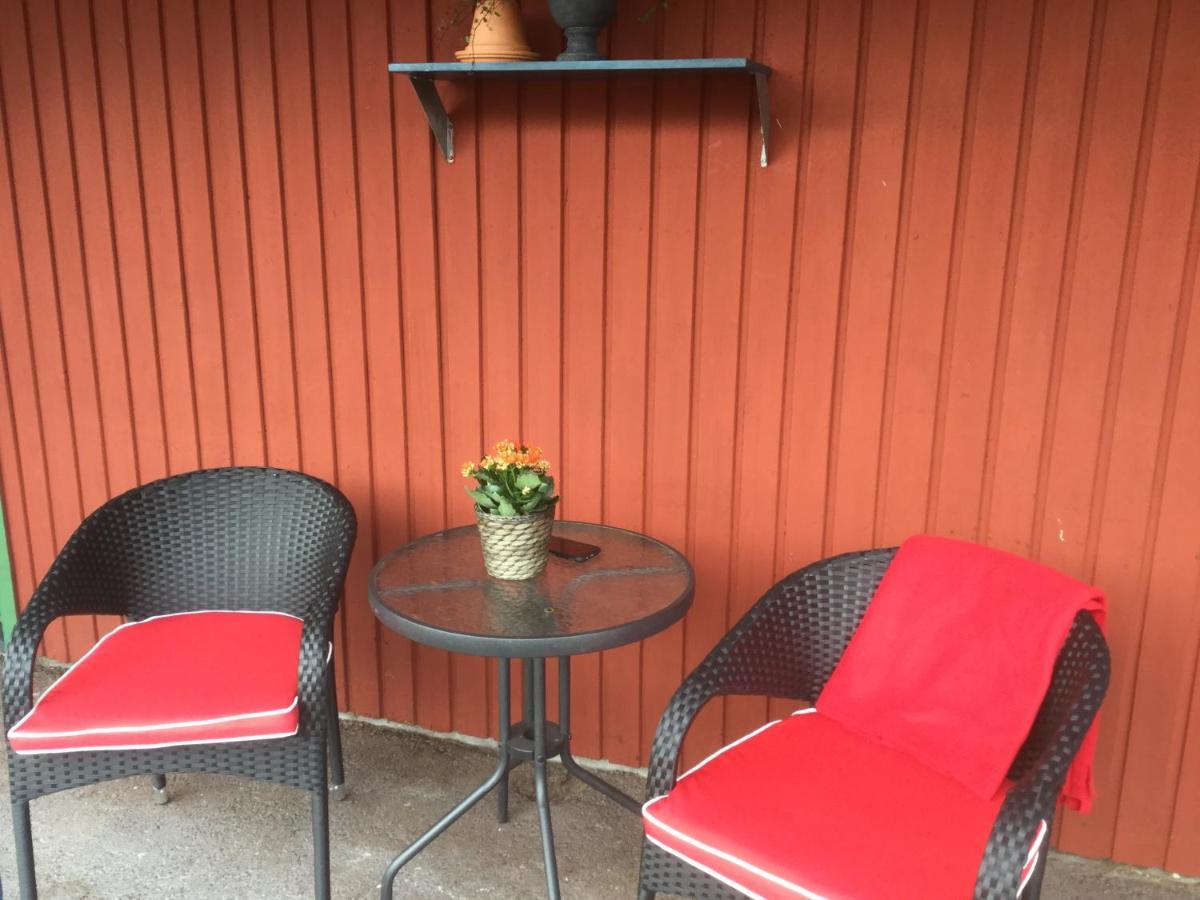 Bed And Breakfast Fyra Haestar Rattvik Exterior photo