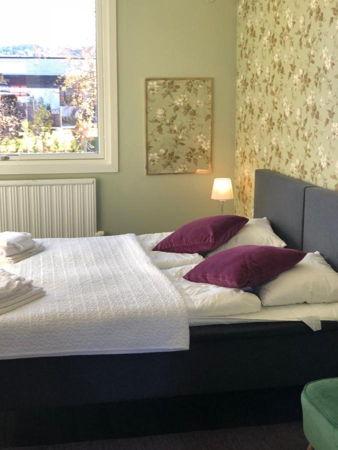 Bed And Breakfast Fyra Haestar Rattvik Exterior photo