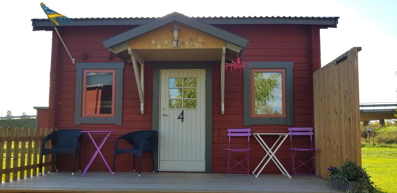 Bed And Breakfast Fyra Haestar Rattvik Exterior photo